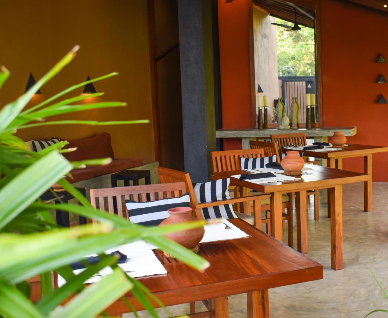 Nisala Villas ฮิกคาดูวา ภายนอก รูปภาพ